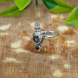 แหวนเงินแท้ 925 ดีไซน์โบโฮ ทำมือ ประดับด้วยพลอยโทแพซธรรมชาติและพลอยโกเมน |   แหวนเงินประดับพลอยสำหรับผู้หญิง - Product Image 2