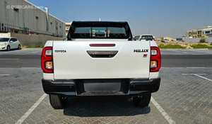 HILUX 2024 Édition d'occasion SUV Volant à gauche Sièges en tissu Transmission automatique 843HP Bon état - Product Image 4