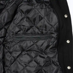 Chaqueta Universitaria de Invierno para Hombre con Logotipo Personalizado Bordado, Logotipo Frontal, Cierre de Cremallera de Diseño, Acolchada, con Capucha, Resistente al Viento - Product Image 5