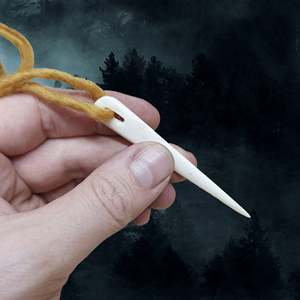 Aguja de hilo moderna impermeable de hueso de búfalo Natural, herramienta tallada a mano, tejido de ganchillo, artesanía decorativa de sastrería - Product Image 2