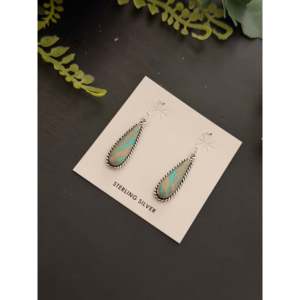 Pendientes Colgantes Hechos a Mano en Estilo Navajo con Turquesa Royston y Plata de Ley, Diseño en Forma de Gota de Agua - Product Image 3