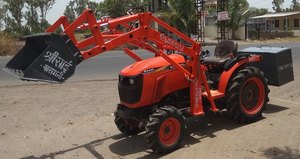 Tractopelle compacte 4x4 d'occasion L45 à vendre - Product Image 4