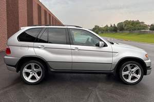 BMW X5 4.6is USADO, 2003, Volante a la Izquierda/Derecha - Product Image 3