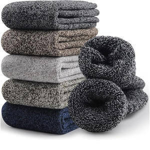 <b>Cozy</b> & Warm Rash Guard for Men-Quick Dry Breathable Winter Sporty Eco-Friendly - Product Image 1