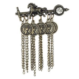 Primavera Verano Día de San Valentín Joyería romántica 18K Chapado en oro Latón Bling Crystal Beaded Bee Kind Love Word Broche Pin - Product Image 3