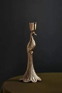 Elegante portavelas de metal con detalles intrincados, adecuado para interiores de casas de lujo, decoraciones de bodas y reuniones festivas - Product Image 6