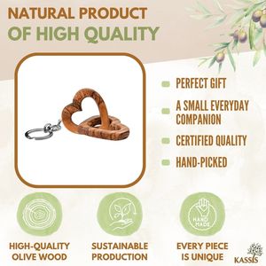 Llavero de Corazones Conectados Hecho a Mano con Madera de Olivo Ecológica de 5 cm, Llavero para Parejas con Grabado Personalizado, Regalo Romántico de Belén - Product Image 2