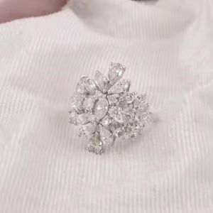 Anillo de cóctel de diamantes Moissanite original hecho a mano de plata 925 con anillo de compromiso fino de corte Marquesa - Product Image 3