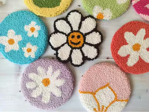 Sous-verres brodés à l'aiguille de poinçon à la main coloré marguerite tufté tasse tapis accessoire conception florale idée cadeau parfaite - Product Image 2