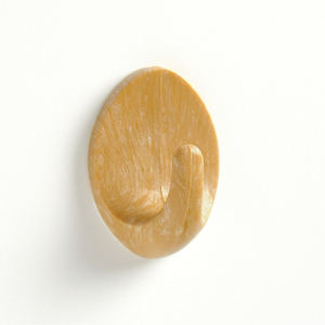 VL. Porte-serviettes ovale en bois de grande taille avec motif unique en bois - Product Image 1