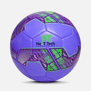Ballon de football d'entraînement Next Tech Industries en matériau PU pour l'entraînement avec design personnalisé et logo personnalisé - Product Image 4