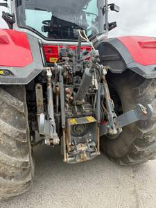 รถแทรกเตอร์ Massey Ferguson MF 5710 4WD ใหม่เอี่ยม 70 แรงม้า เครื่องจักรกลการเกษตร พร้อมเกียร์และปั๊ม ประสิทธิภาพสูงสำหรับเครื่องยนต์ - Product Image 4