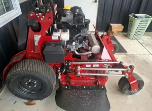 Cortacésped Comercial de Giro Cero 2026 Ferris SRS Z3X de 61 Pulgadas con Plataforma de Suspensión, Motor Vanguard EFI de 37HP y Protección de Aceite, Usado - Product Image 3
