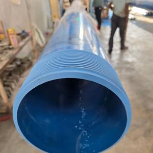 Tuyaux de tubage bleu uPVC durables pour puits d'eau et puits d'eau Fabricant OEM ODM Tube à extrémité plate nervurée et filetée Fournisseur d'exportation - Product Image 1
