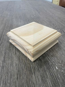 Cubiertas de Pilar Piramidales de Roble Rojo Ecológicas y Duraderas para Postes de 95 mm, para Escaleras Tradicionales de Madera Sólida - Product Image 4