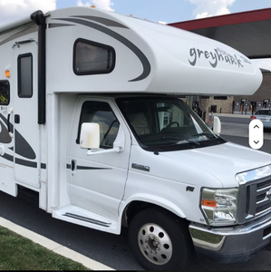 Camping-car de luxe d'occasion abordable JaycoS Greyhawk 31ss 2010, conduite à gauche, 6 places, États-Unis - Product Image 1