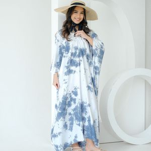 เดรส Maxi Kaftan มัดย้อมสีฟ้าและสีขาวหรูหราพร้อมภาพเงาไหลสำหรับชายหาดและรีสอร์ทประเทศอินโดนีเซียทำด้วยมือ - Product Image 4