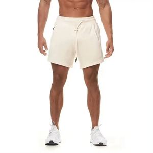 Shorts pour hommes inspirés du streetwear avec poches cargo à taille réglable et coupe décontractée et tissu durable, parfaits pour les villes modernes - Product Image 2