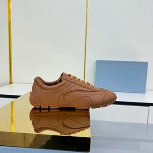 Chaussures de course basses en cuir véritable style urbain, style designer, pour hommes et femmes, chaussures de sport décontractées de style classique - Product Image 3