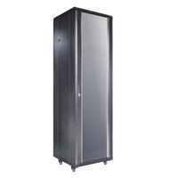 Centre de données 19 pouces 32U 37U 42U 600x600mm Armoire de serveur sur pied avec bordures de porte ventilées avec serrure à poignée