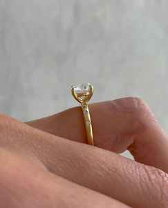 Classique Rond Brillant Coupe Moissanite Solitaire Avec Assents Bague De Fiançailles Or 14K Bague De Proposition De Mariage Cadeaux D'anniversaire - Product Image 2