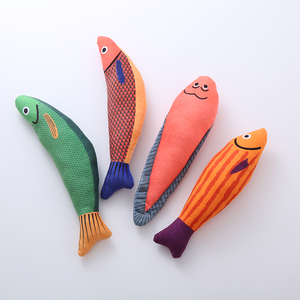 Custom <span class=keywords><strong>New</strong></span> Design Sea Animals Série gato hortelã som pequeno peixe forma pelúcia catnip gato brinquedo - Product Image 6