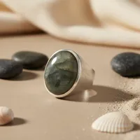 Bague cocktail pour femme en argent 925 avec moissanite taille ovale, sertie clos, style minimaliste, pour usage quotidien