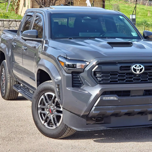 รถกระบะโตโยต้า ทาโคมา TRD Sport Premium ปี 2025 พร้อมเบาะหนัง เทอร์โบ แร็คหลังคาอะลูมิเนียม เกียร์กึ่งอัตโนมัติ - Product Image 1