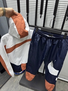 ชุดกีฬาลำลองสำหรับฤดูใบไม้ร่วง พิมพ์ลาย สีสันปรับแต่งได้ เสื้อแจ็คเก็ตมีฮู้ดแบบซิป 2-in-1 กางเกงจ็อกเกอร์ ระบายอากาศได้ดี เหมาะสำหรับออกกำลังกาย วิ่ง - Product Image 2
