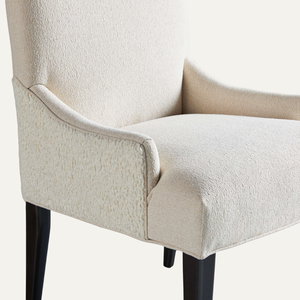 Chaise de salle à manger Clara contemporaine, ergonomique, durable, rembourrée en polyester, design minimaliste, pieds en bois, pour la maison et le bureau - Product Image 4