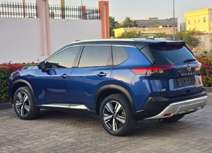 Nissan X-Trail 2022 USADO, 231HP, 4x4, 4 cilindros, 4WD, motor de gasolina de 1.5L, volante a la izquierda - Product Image 3