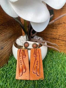 Nueva llegada estilo occidental tallado a mano pendientes de cuero mujeres lindo pendiente de lágrima de moda joyería de moda de cuero - Product Image 3