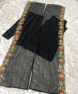 Ropa negra de dos piezas con diseño de ropa bordada, ideal para ocasiones formales y opciones de ropa islámica con estilo - Product Image 2