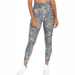 Leggings d'entraînement taille haute avec logo personnalisé Conceptions imprimées uniques Séchage rapide et respirant Pantalon de sport XL de grande taille - Product Image 1