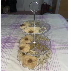 ขาตั้งเค้กเรซิ่นทำมือสำหรับจัดแสดงขนมหวาน ขาตั้งเสิร์ฟสุดหรูสำหรับงานปาร์ตี้และงานแต่งงาน คุณภาพดีที่สุด ราคาขายส่ง - Product Image 4