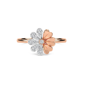 Magnifique bague de fiançailles en diamant de laboratoire taille marquise pour femme, créée avec un éclat luxueux et intemporel - Product Image 4