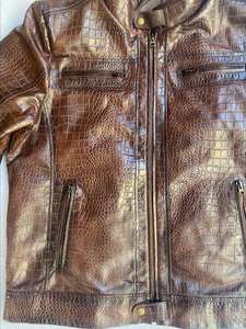 แจ็กเก็ตหนังวัวสำหรับผู้ชายทำจากโรงงานพร้อมปกคอตั้งตกแต่งขนเฟอร์สั่งทำขนาดใส่สบายไซส์พิเศษสำหรับฤดูหนาว - Product Image 5