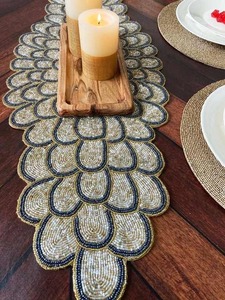 Chemin de table perlé de haute qualité, travail manuel perlé avec motif floral personnalisé, chemins de table à bas prix pour - Product Image 3