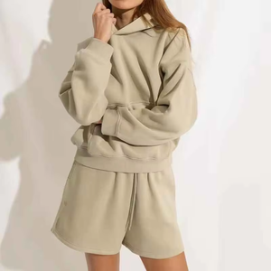 Ensemble coordonné décontracté pour femme : sweat à capuche et short coupe droite, 100 % coton, longueur au-dessus du genou, couleur unie, idéal pour l'été - Product Image 4