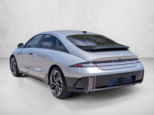 ข้อเสนอที่ดีที่สุดสำหรับรถยนต์มือสอง IONIQ6 SEL RWD Sedan ปี 2025 - Product Image 3