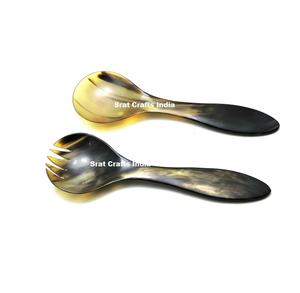 Ensemble de couverts pour salade en bois et résine, design nouveau, articles ménagers et de cuisine, style personnalisé, nouvel outil de cuisine pour servir la salade - Product Image 1