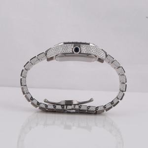 Reloj de Lujo con Esfera Cuadrada, Números Romanos, Incrustaciones de Moissanita Redonda Tipo Baguette, Claridad VVS, Reloj Automático para Hombre y Mujer. - Product Image 4