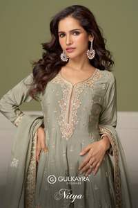 Costume Salwar de qualité supérieure en chinon avec broderie, fabricant et fournisseur de mode féminine de Surat - Product Image 2