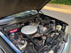 Mercedes-Benz 240D berline de 1981, en excellent état, sans réserve, moteur diesel, intérieur Palomino, peu modifiée - Product Image 6