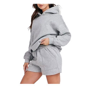 Conjunto de pantalones cortos y Sudadera con capucha corta informal ligera para mujer Patrón sólido más vendido con logotipo personalizado - Product Image 4