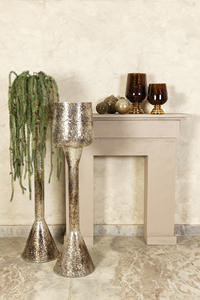 Olla de diseño atractivo fundida de oro de hierro hecha a mano en base alta decoración de lujo para el hogar jarrón de decoraciones de flores grandes a precio al por mayor - Product Image 3