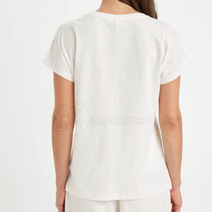 T-shirt à séchage rapide de couleur unie pour femmes dernière conception avec impression bouffante pour vêtements de plein air d'été - Product Image 5