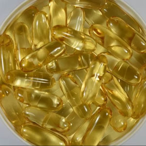 Huile de foie de requin de qualité alimentaire poudre liquide de culture sauvage HPLC divers emballages, y compris bouteille en vrac de tambour peut extrait de palme en verre - Product Image 1