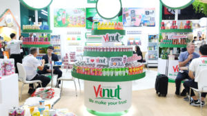 Vente en gros 10.8 FlOz Boisson au jus de mangue Boisson gazeuse Fabricant de boissons de marque privée OEM - Product Image 2