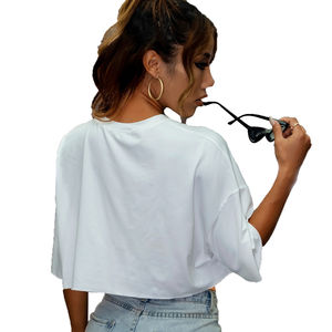 Top corto ligero de secado rápido para mujer, Material de algodón 100%, ropa de calle, manga corta, cuello redondo, estampado de logotipo personalizado - Product Image 6